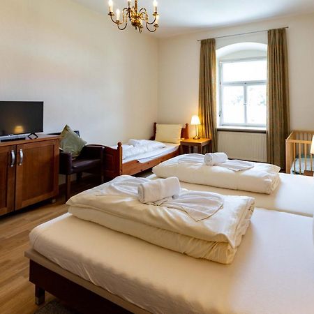 Hotel Schyrenhof Scheyern Bagian luar foto