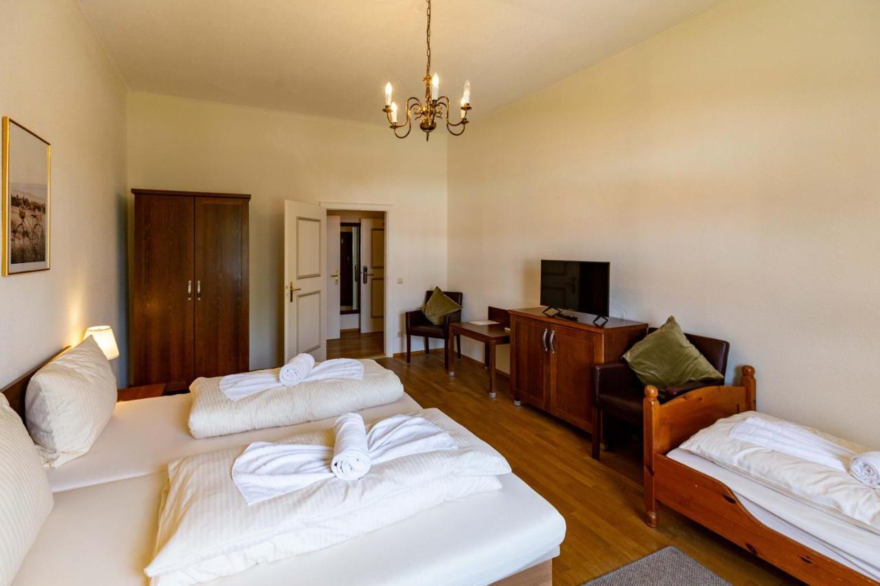 Hotel Schyrenhof Scheyern Bagian luar foto